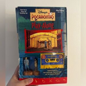VTG Disney's Pocahontas Play-Along Deluxe Pop-up Playset and Storytelling Tape
